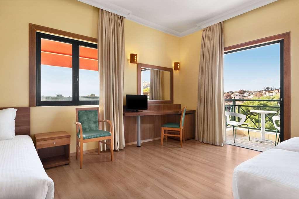 Hotel Ramada By Wyndham, Athens Club Attica Riviera Néa Mákri Esterno foto